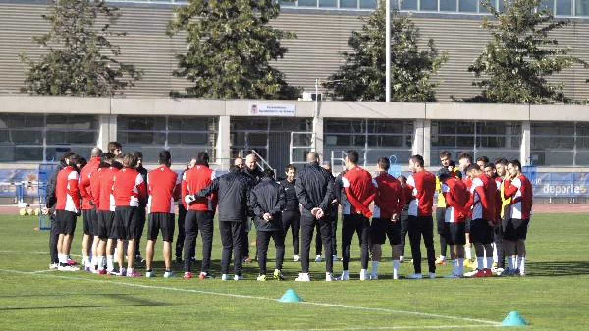 Charla de JIM nada más salir al Anexo.