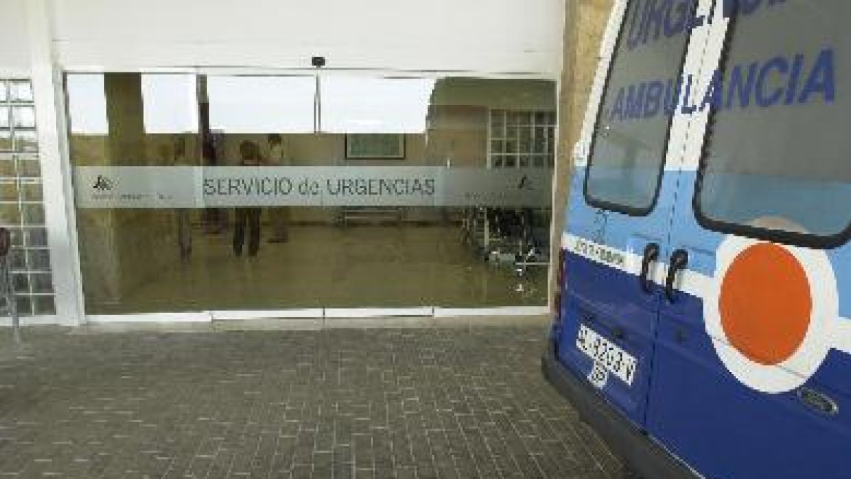Acceso a la puerta de Urgencias en Torrecárdenas.
