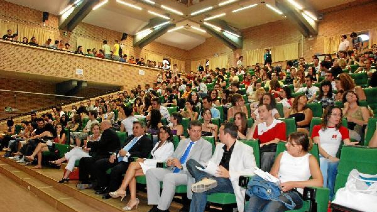 Los estudiantes de la UAL podrán estudiar en América, Asia y Oceanía.