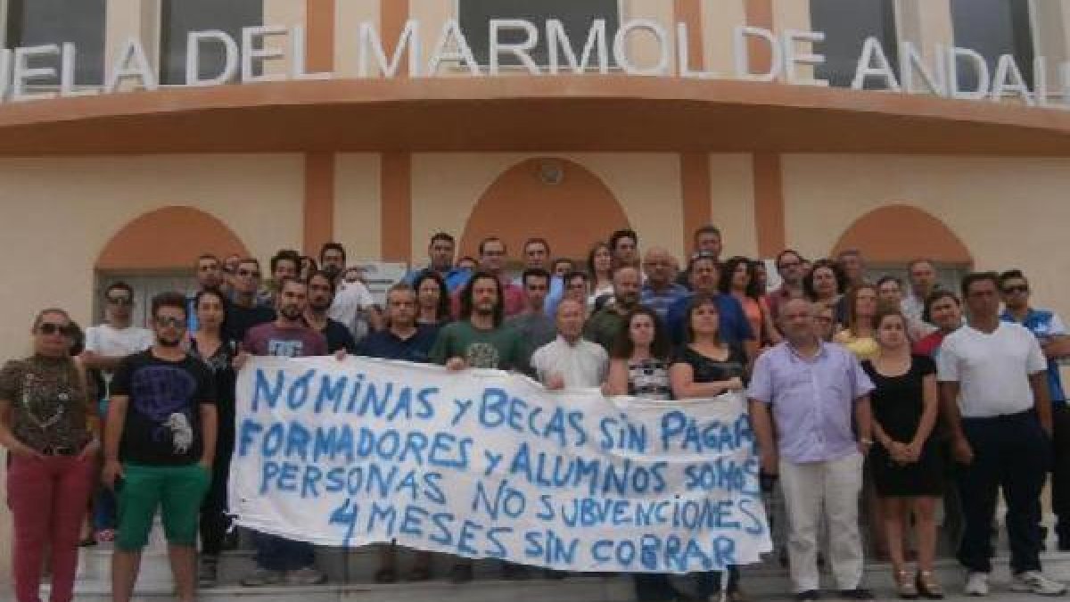 Protesta realizada por los trabajadores de la escuela meses atrás.