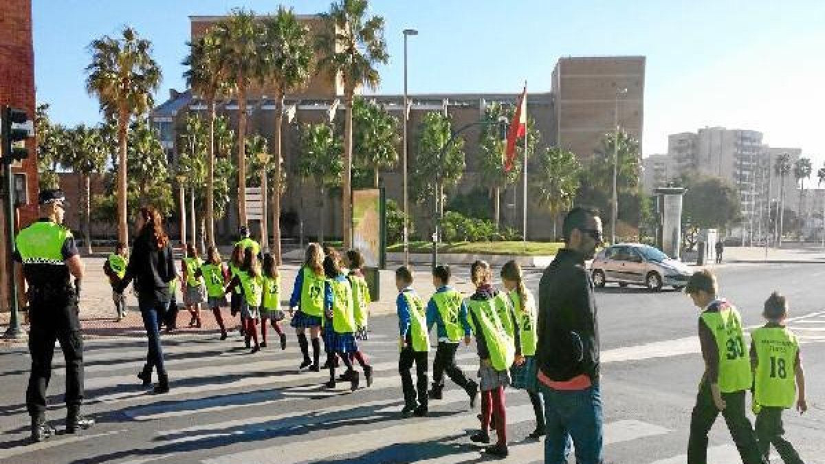 Actividad del programa de caminos escolares.