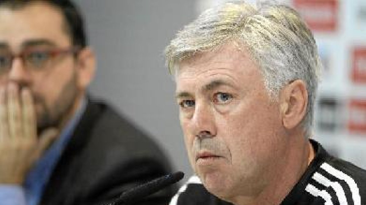 Carlo Ancelotti tiene claro que el Bernabéu responderá ante el Atléti.