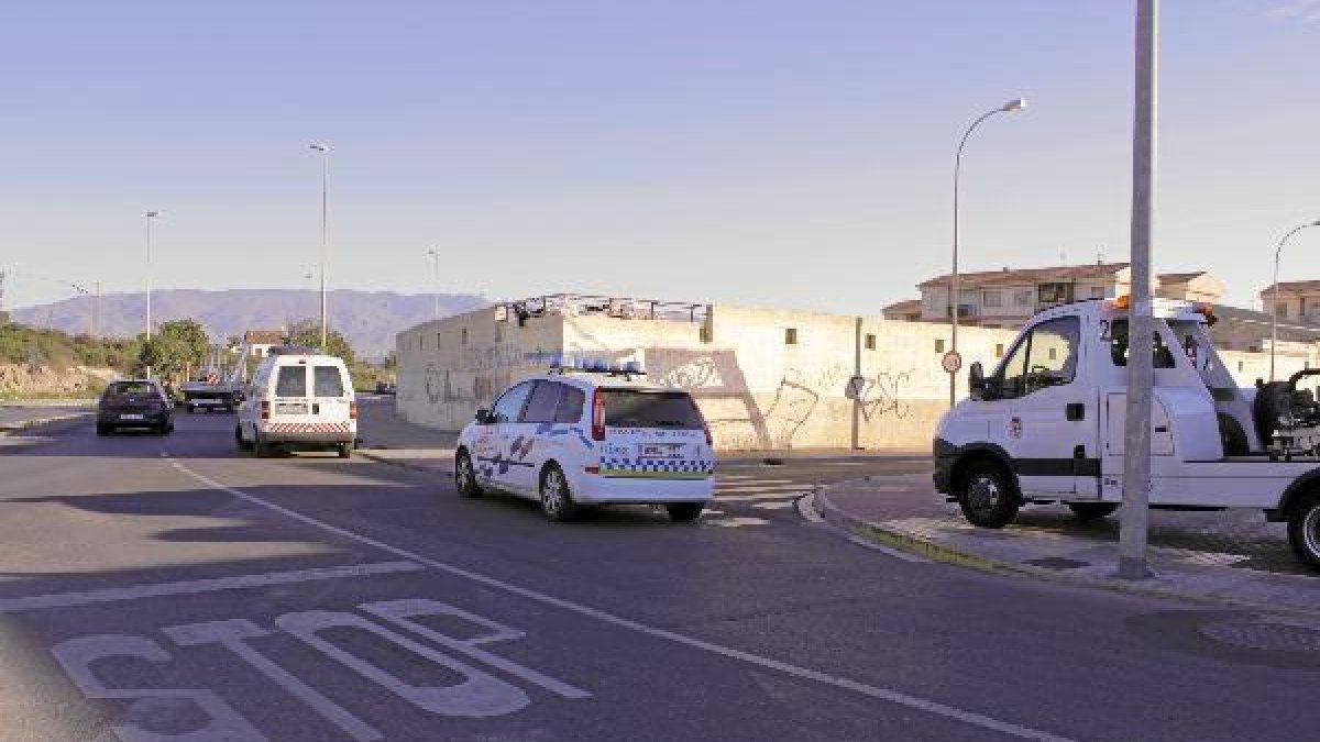 Imagen de un dispositivo policial contra el mercadillo anterior