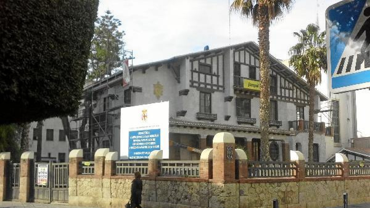 Obras en la conocida como Casa Vasca.