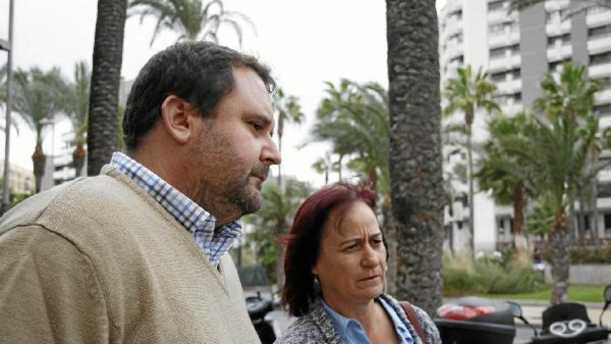 Miembros de iu en la Audiencia Provincial.