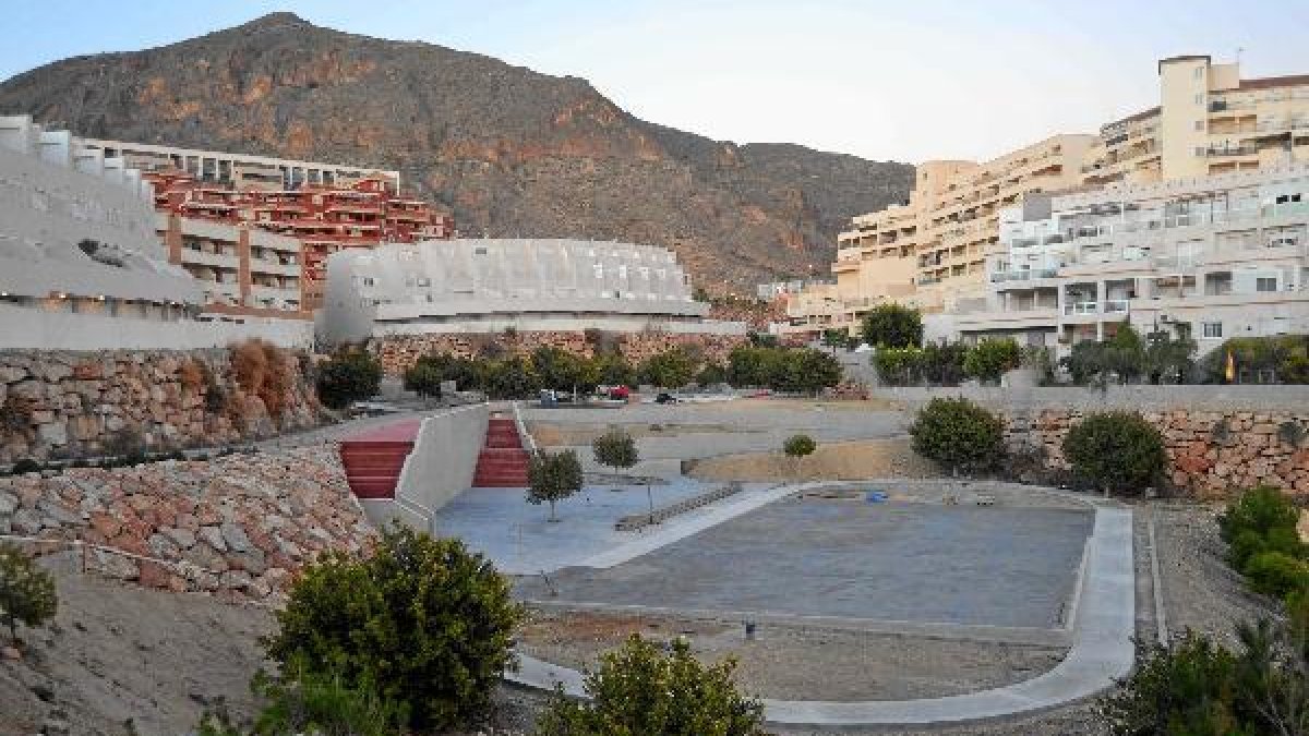 El parque de Las Colinas y los pasos ejecutados de forma paralela lucen así a menos de un mes para