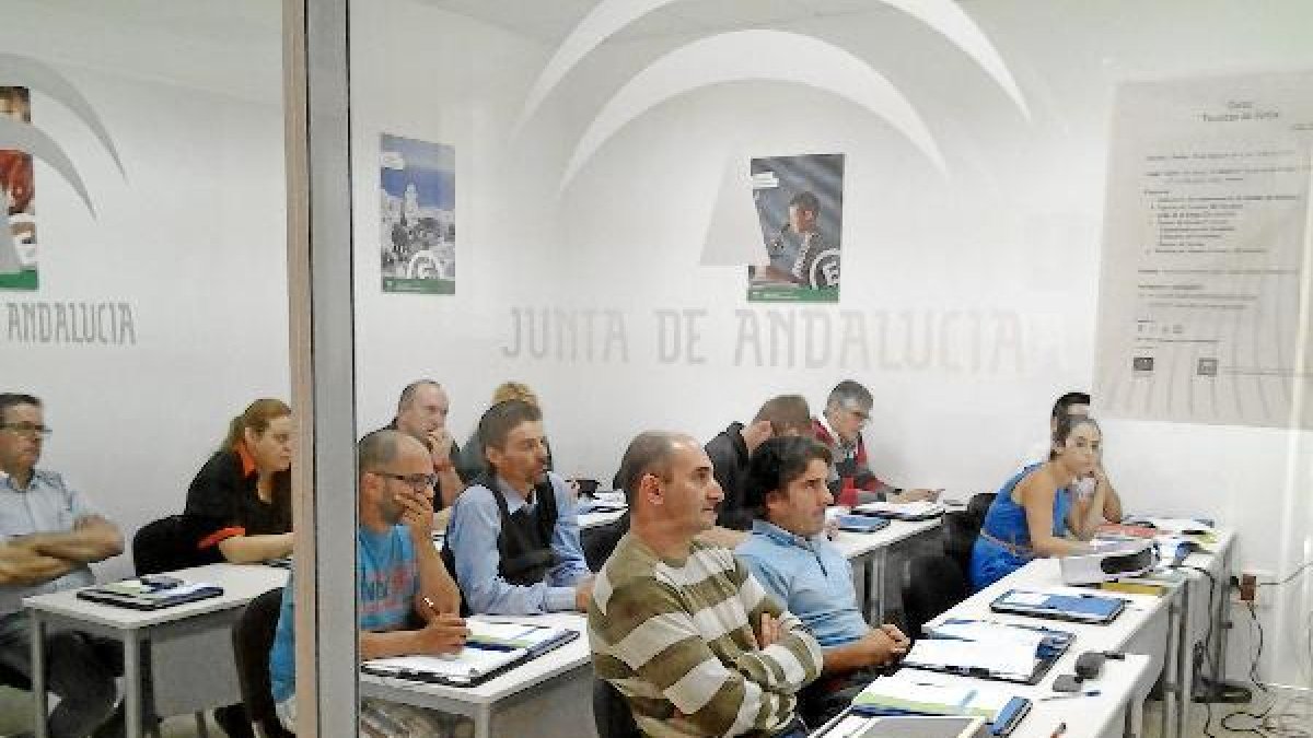 Alumnos del curso de técnicas de ventas en el CADE.