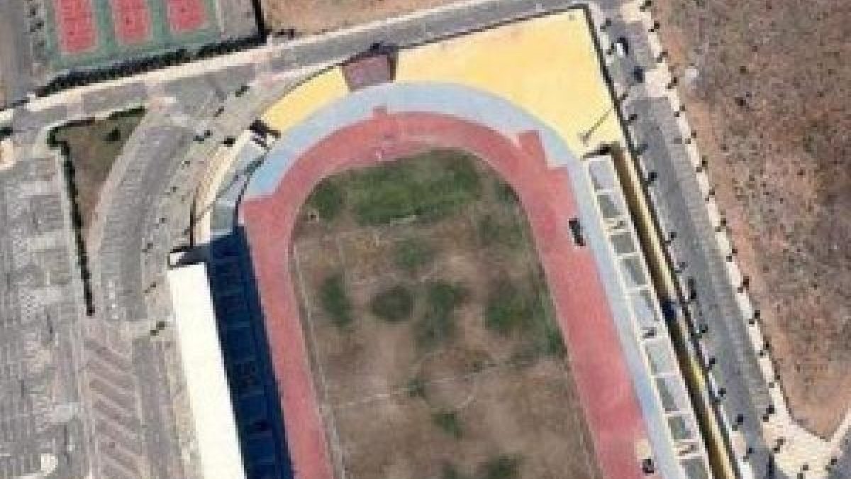 La imagen aérea del Antonio Peroles muestra el campo bastante deteriorado.