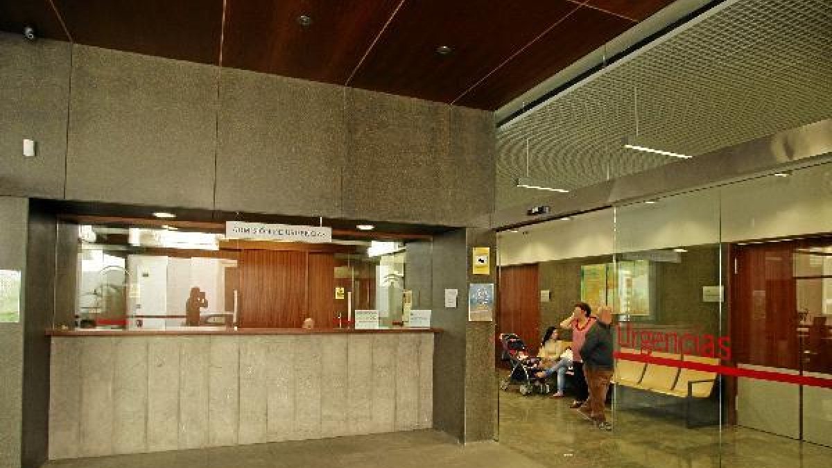 ACCESO a Urgencias en el centro Nicolás Salmerón de la capital
