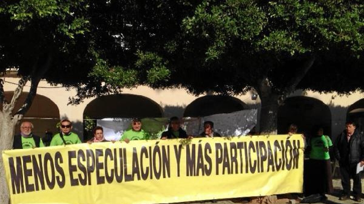 Reivindicación de los miembros de Salvemos La Molineta