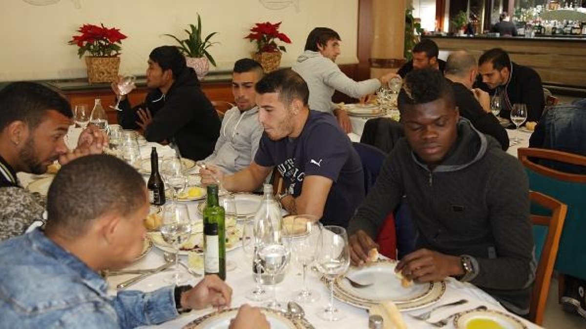 Comida de este lunes en el Club de Mar.