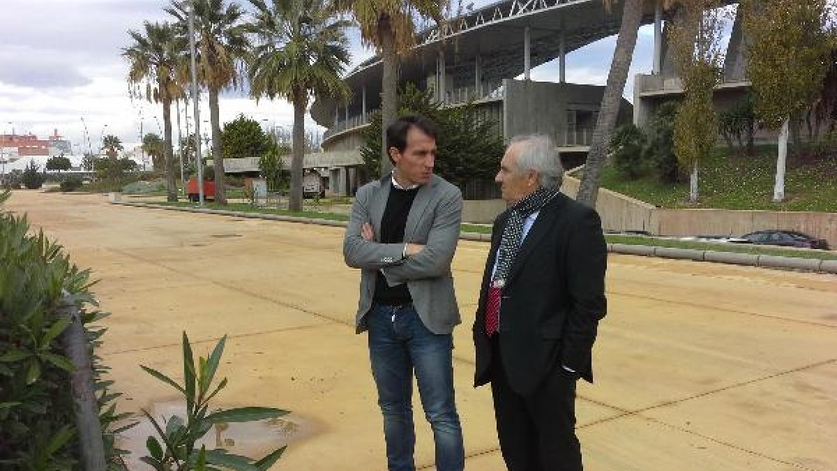 Ángel Luis Catalina y Alfonso García, en el Mediterráneo.