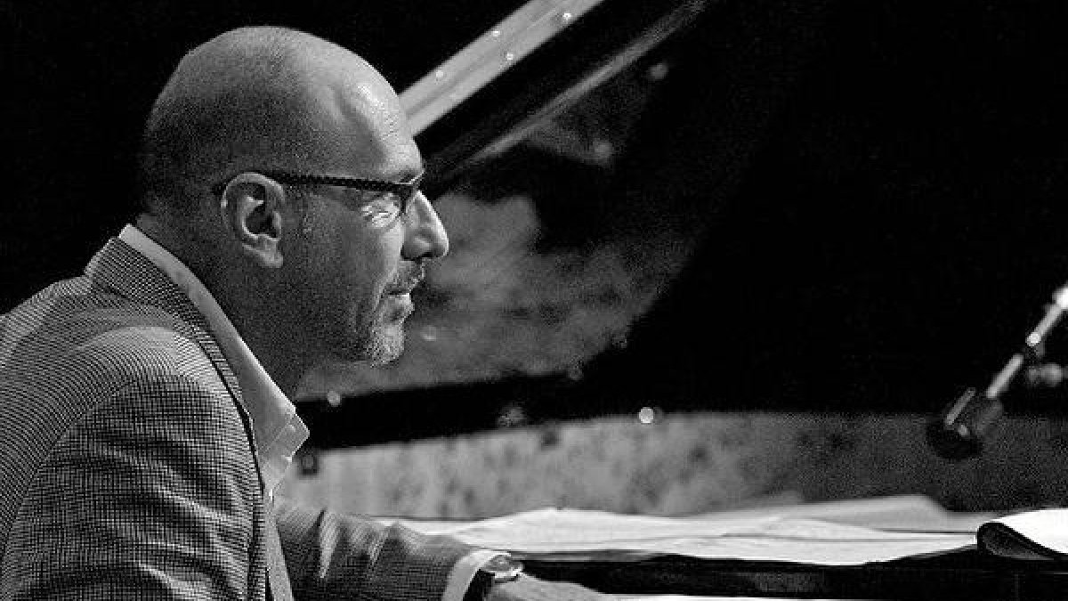 Dado Moroni hace doblete en la capital.