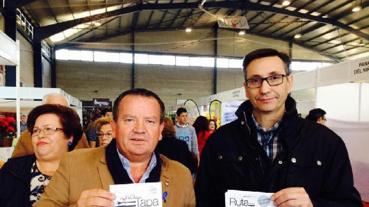 presidente de la Mancomunidad, Antonio Ramón Salas y el impulsor del evento, Luis Pérez.