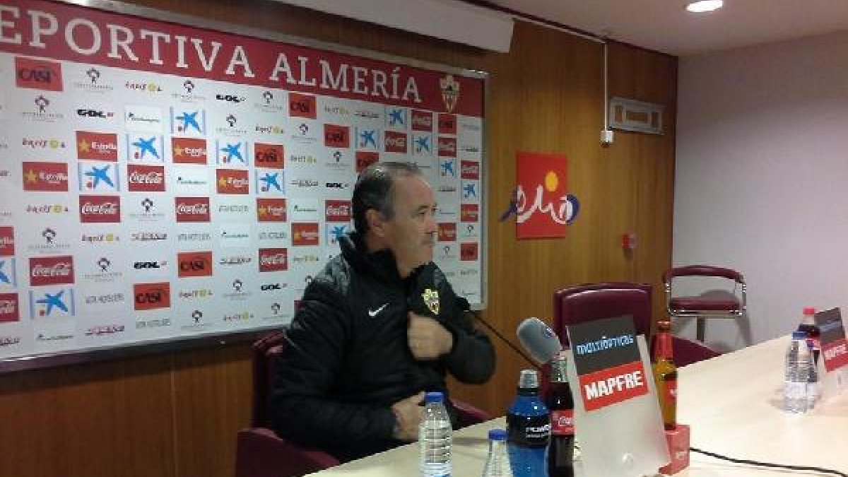 Juan Ignacio Martínez en rueda de prensa.