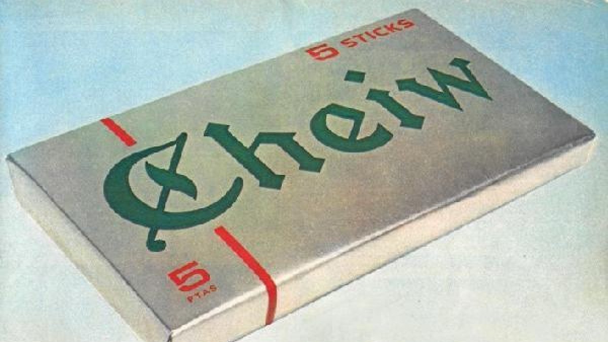 El Cheiw me recuerda los besos en el Cine Reyes Católicos.