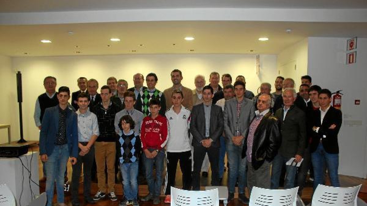 Foto de grupo de la Escuela Taurina de Almería.