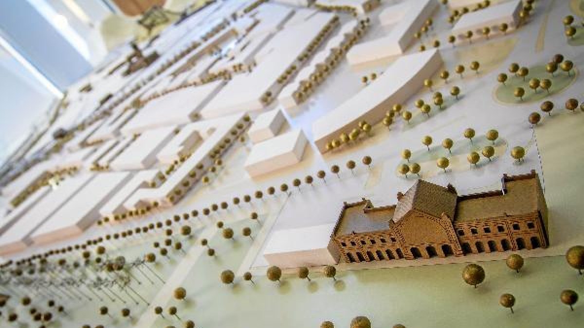 Maqueta de la ciudad a la entrada del CIP