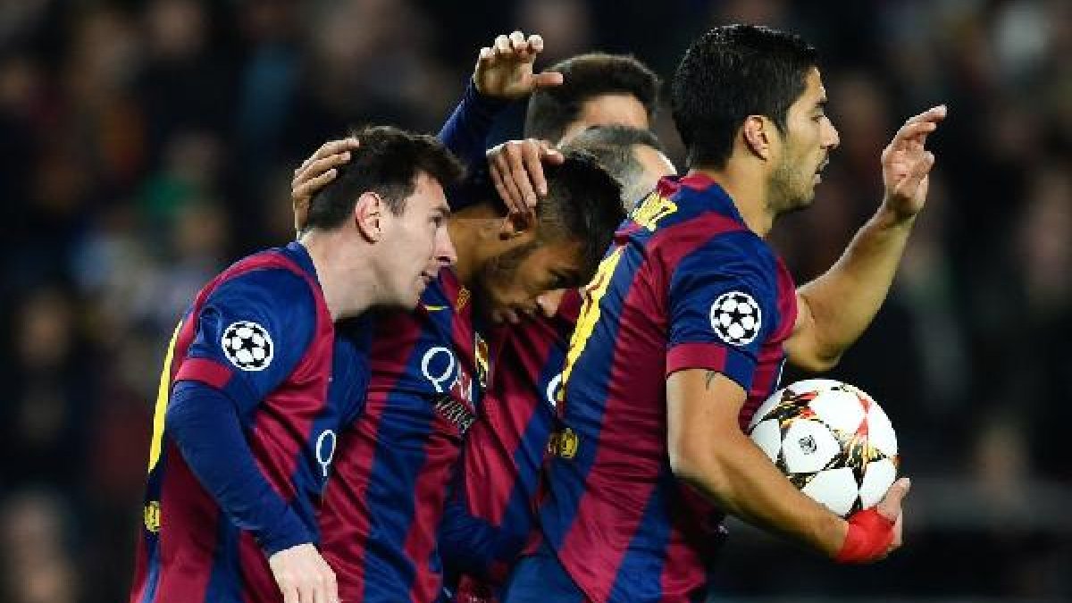 Los culés, celebrando el empate de Messi.