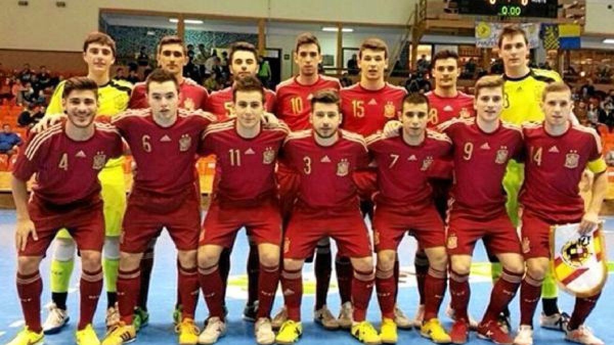 El internacional almeriense en la jornada de su debut con España.
