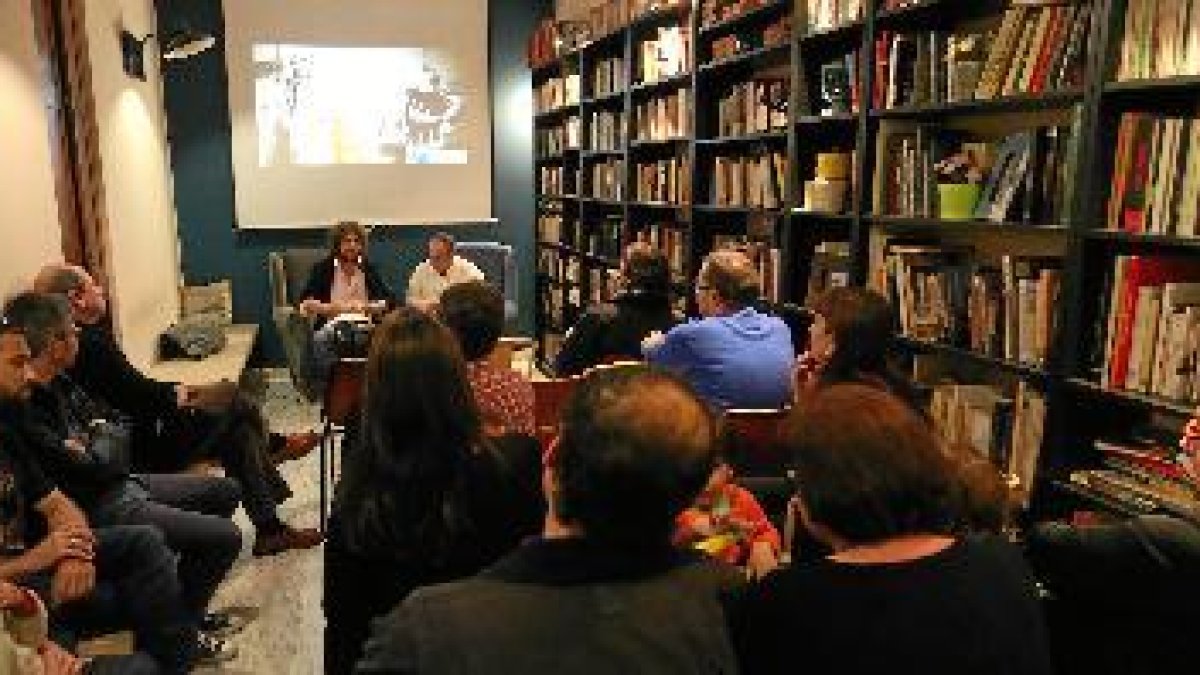 Presentación del libro, anoche en Cyrano.