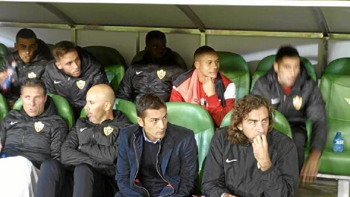 Francisco, en el banquillo.