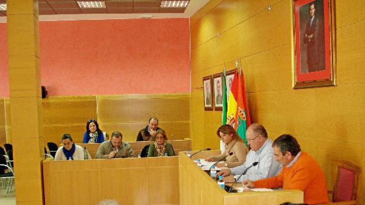 Pleno municipal en el que se aprobaron las cuentas de 2015.