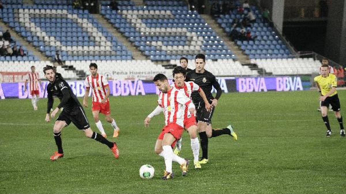 El Almería cayó ante el Racing el año pasado.