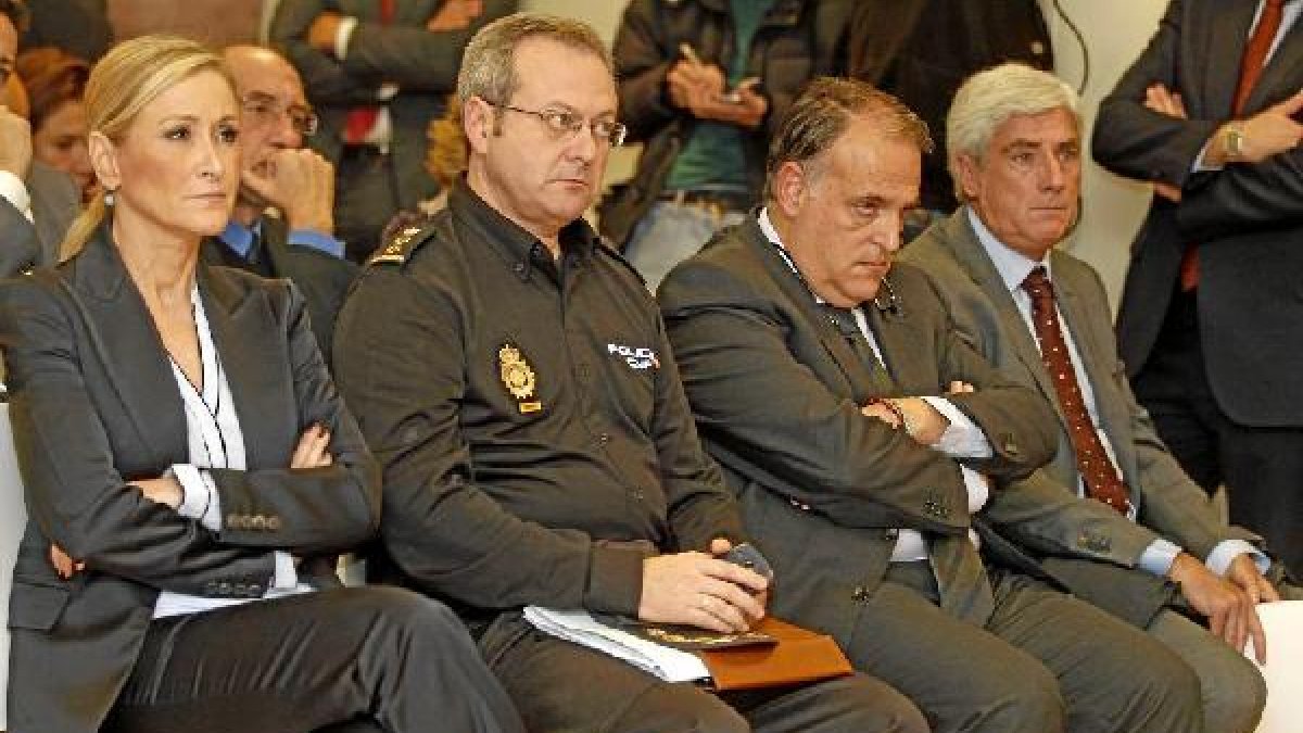 Javier Tebar está triste como su fútbol.