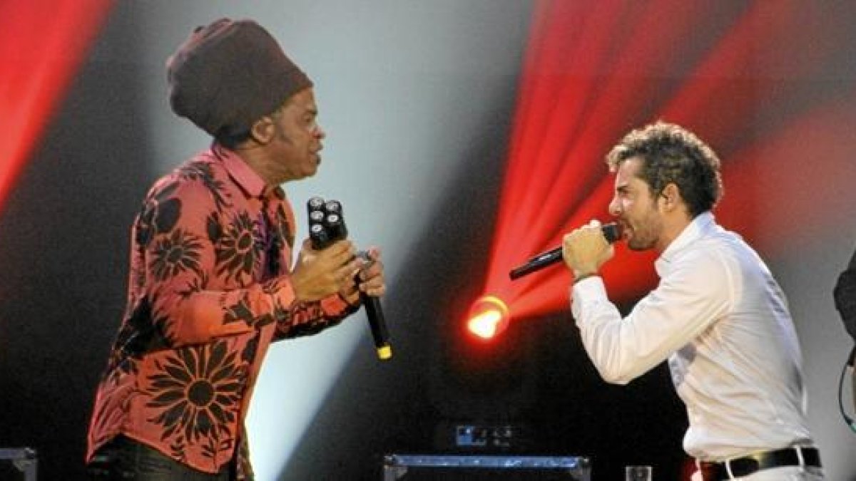 Carlinhos Brown y David Bisbal, en Sao Paulo.