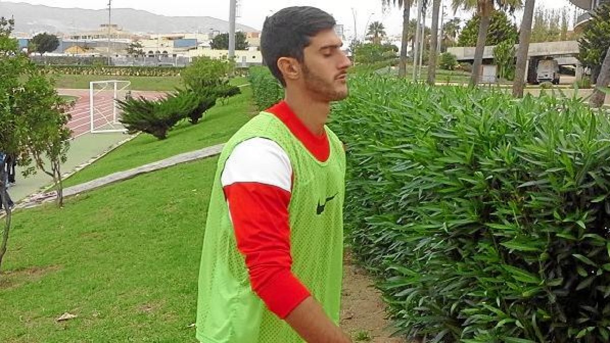 Carlos Selfa tras un entrenamiento con Francisco.