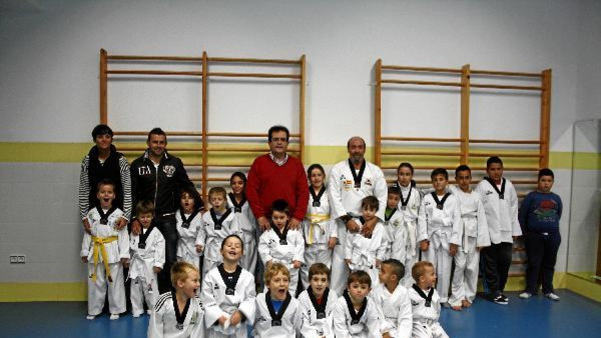 Antonio Jesús Rodríguez en su visita a los practicantes.
