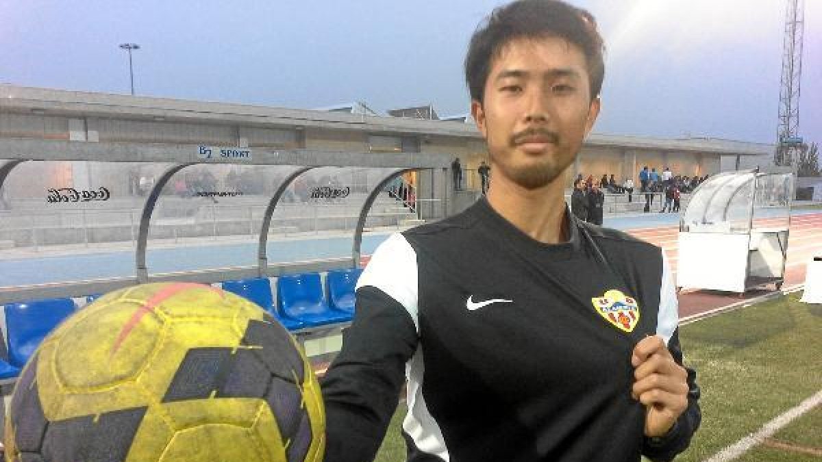 El japonés que trabaja con los niños del Almería.