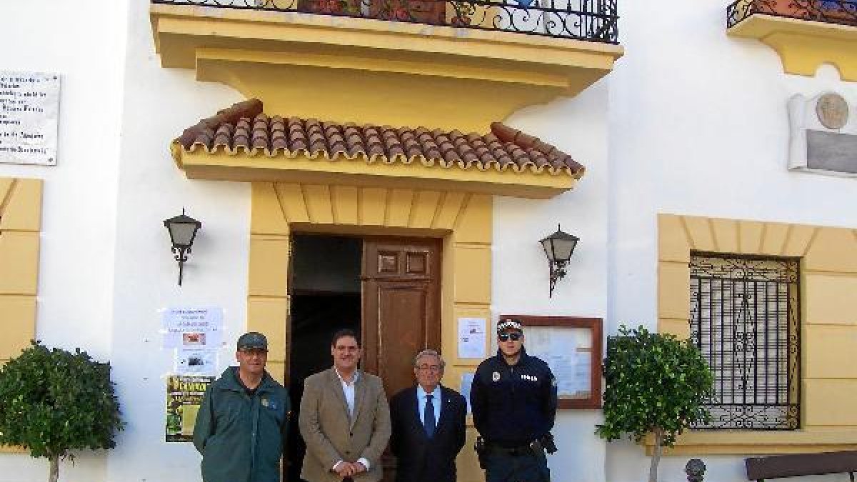 Subdelegado, alcalde y responsables de seguridad