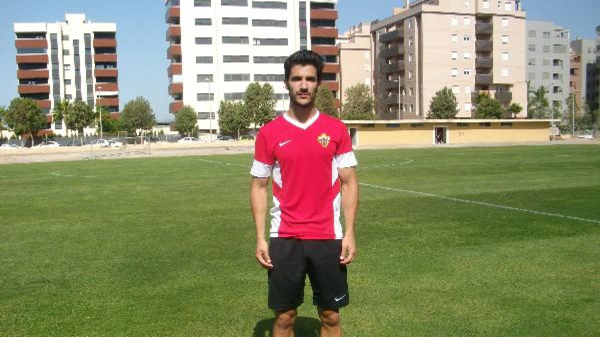 Míchel Zabaco, en el campo de La Vega.