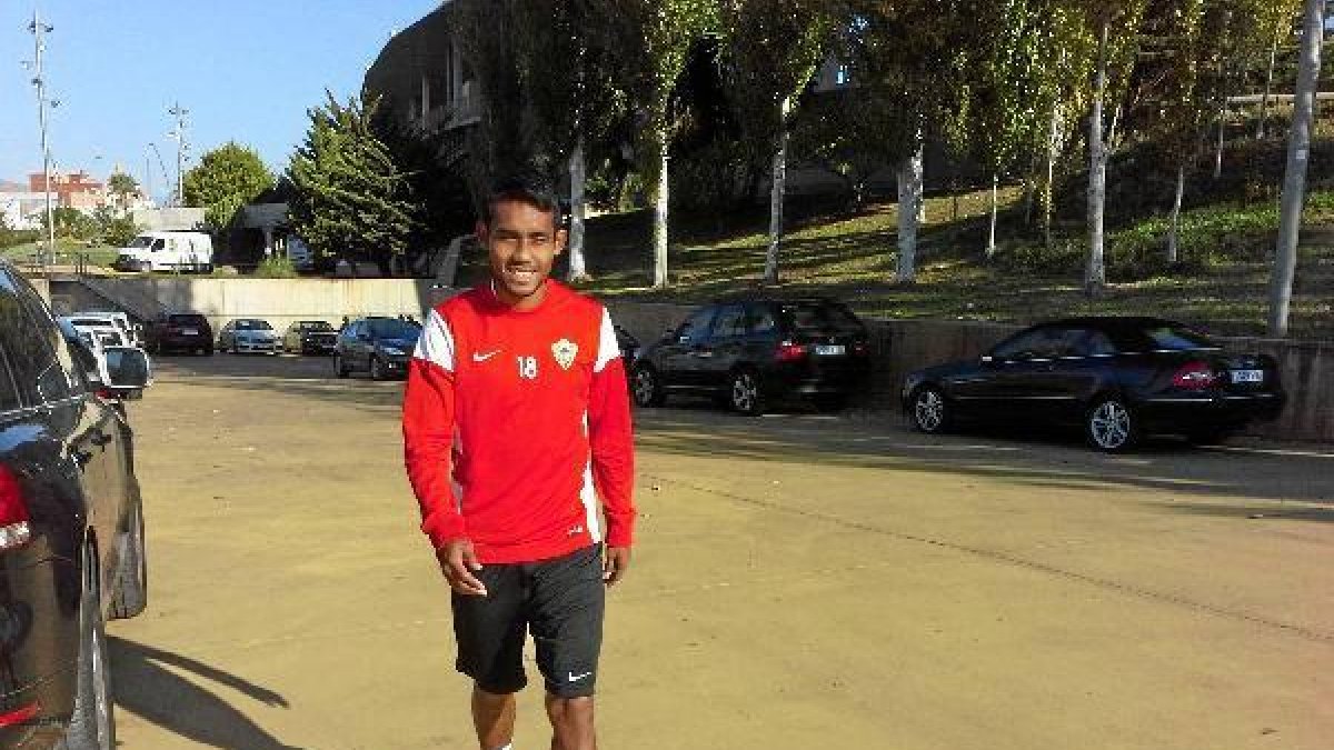 Teerasil cuenta con un país que le adora.