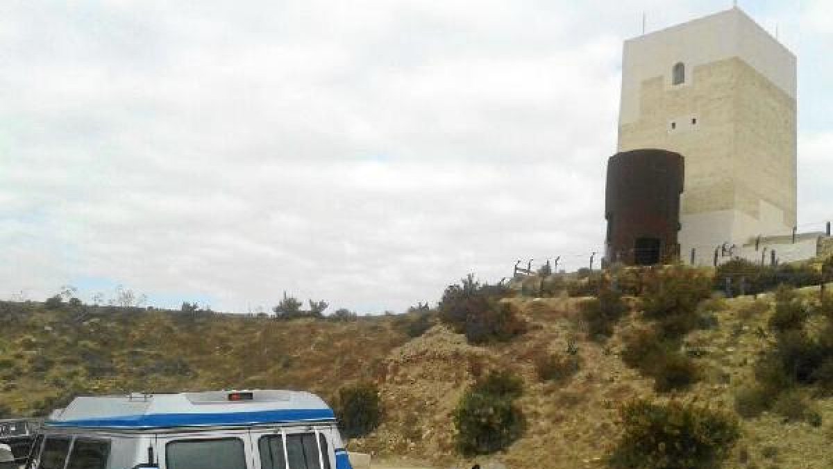 El castillo tiene un cómodo acceso y párking