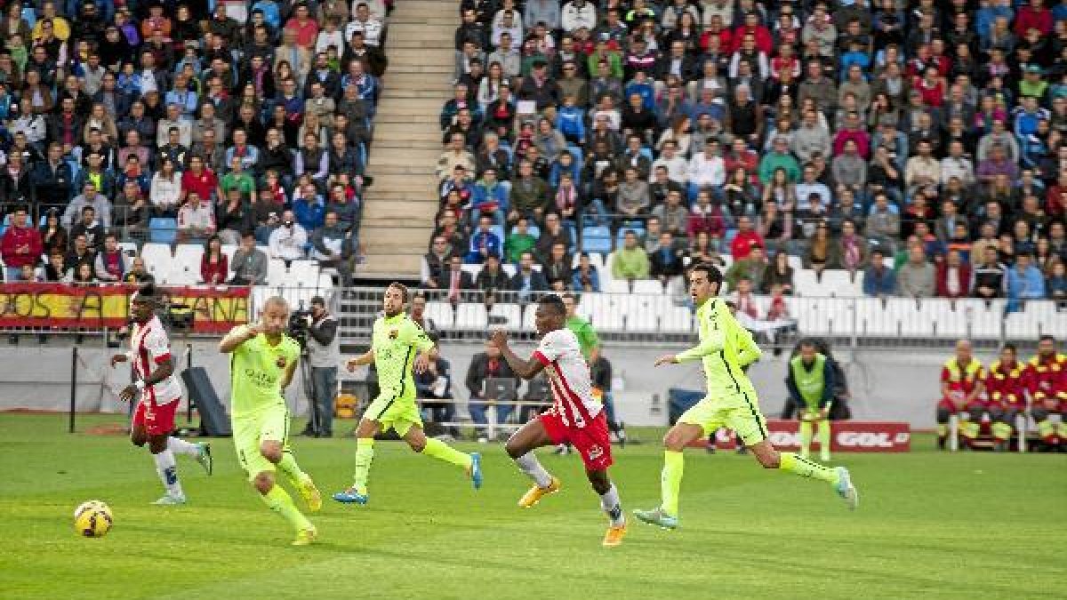 El Almería plantó cara al Barça pero acabó perdiendo.