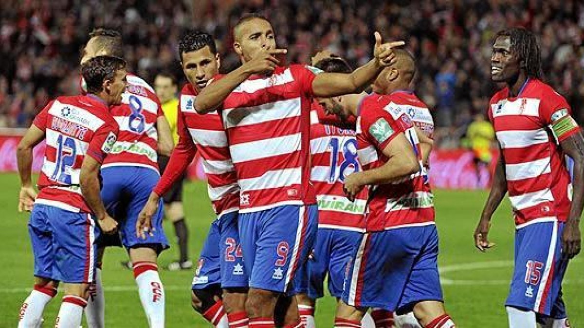 El Arabi no está acertado con la meta rival pero es su referente goleador.