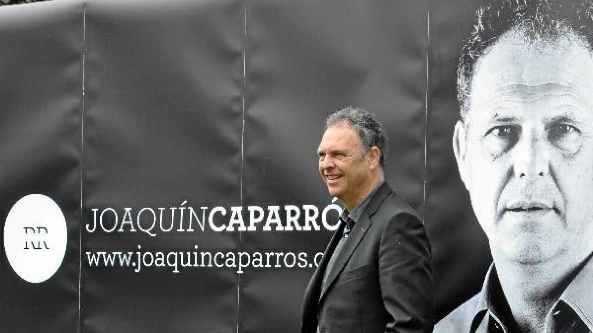 La foto que tiene el míster del Granada en su Twitter.