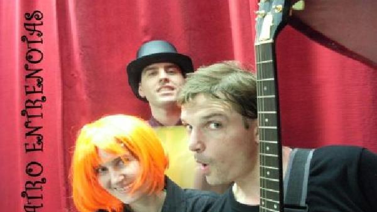 Teatro Musical en la Biblioteca Villaespesa con Teatro Entrenotas