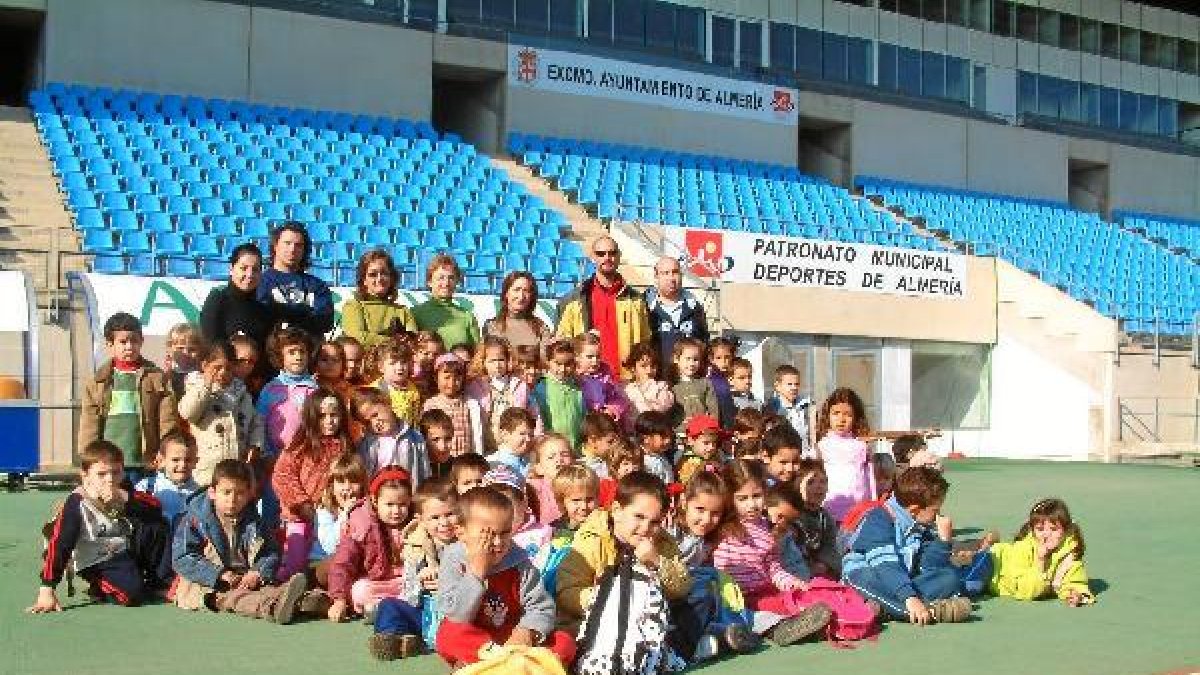 Los niños en el Estadio.