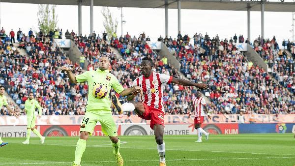 Una jugada del partido.