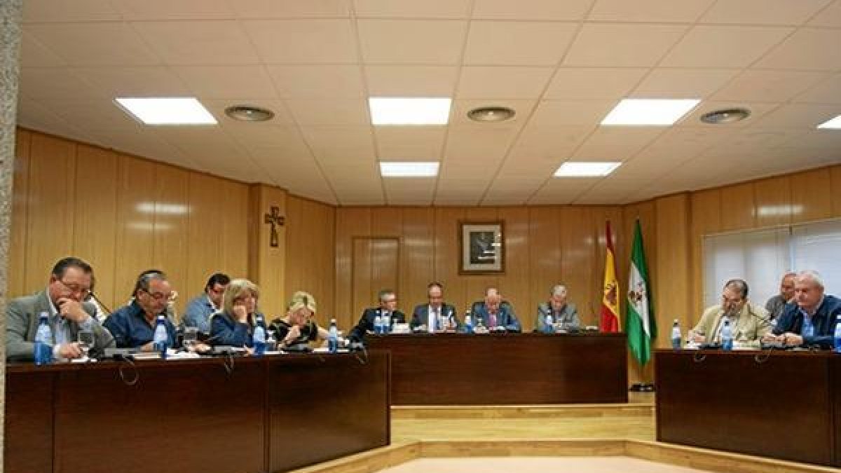 El Pleno ha sido solicitado por la oposición.