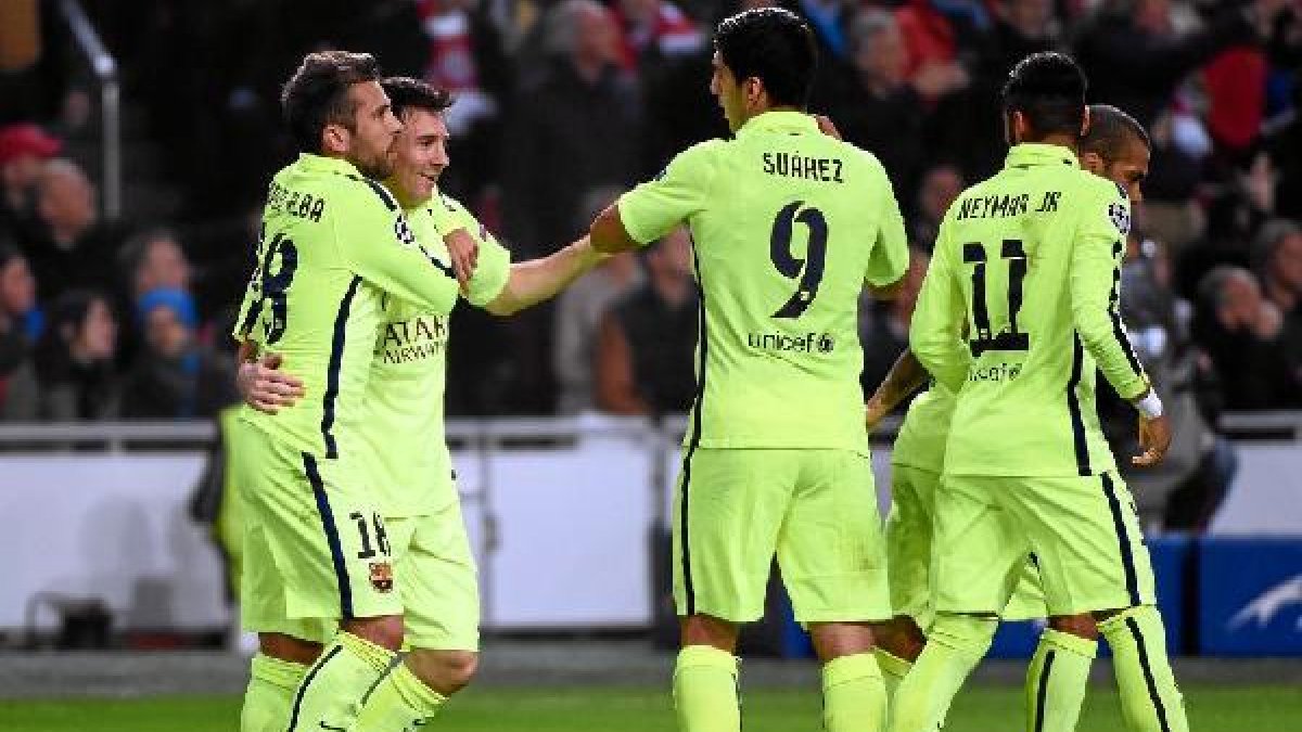 Leo Messi celebra el 0-1 en Amsterdam.