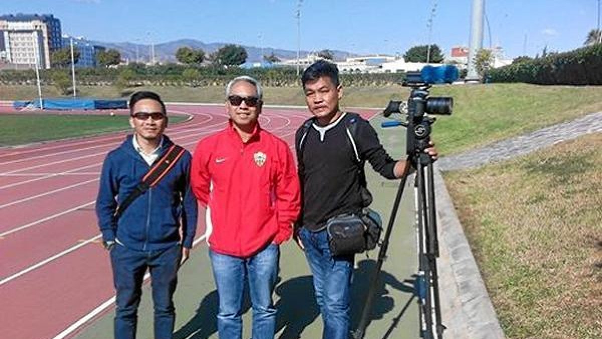 Krisdin Suwanbubpa, Chamnan Pranee y Panupong Jewsiritrakul, de Channel 3 Tailandia.