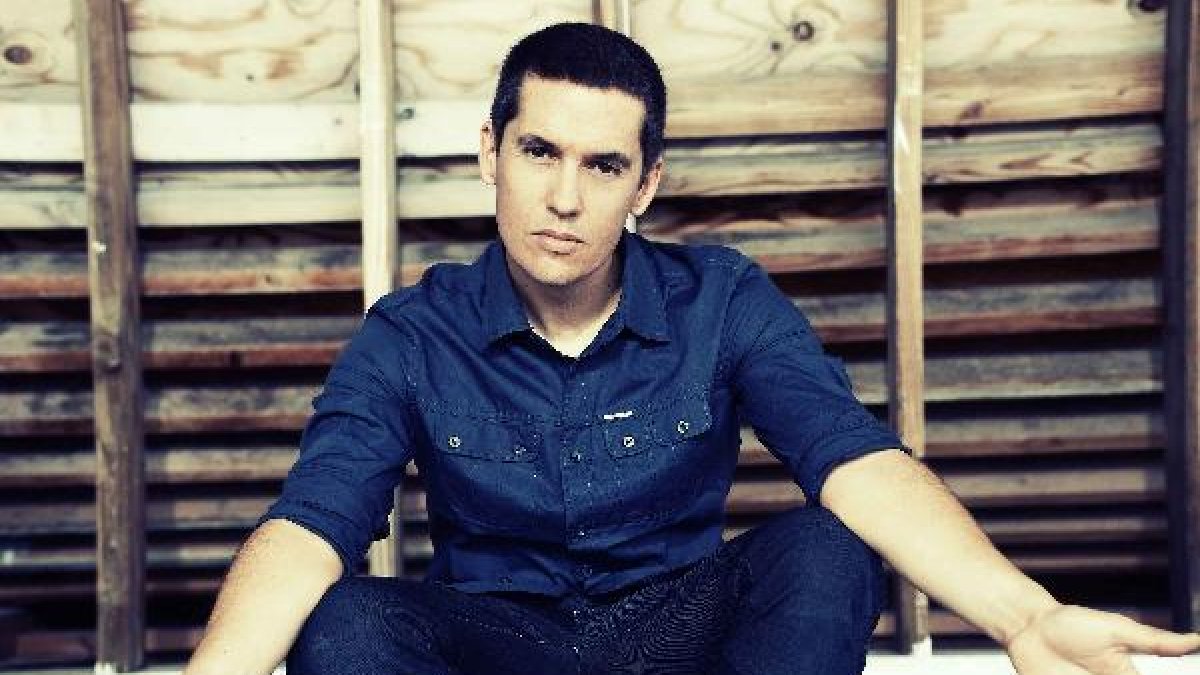 Jorge Ruiz, vocalista y compositor del grupo.