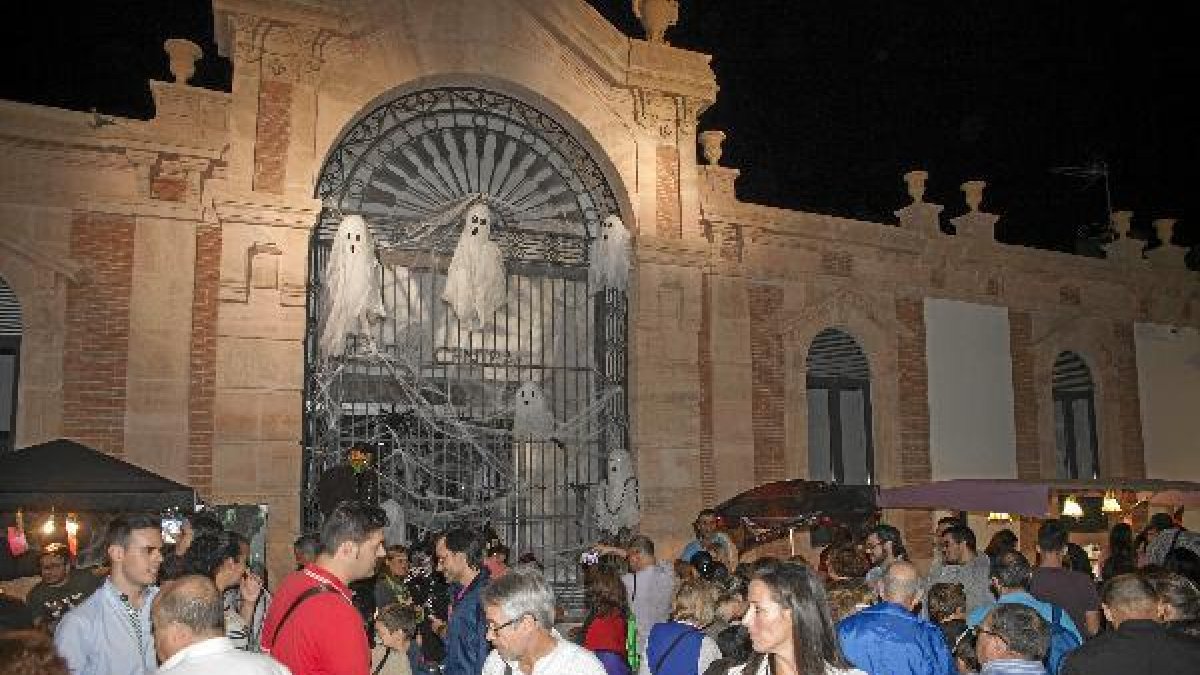 El Mercado Central es uno de los puntos más atractivos de esta noche.