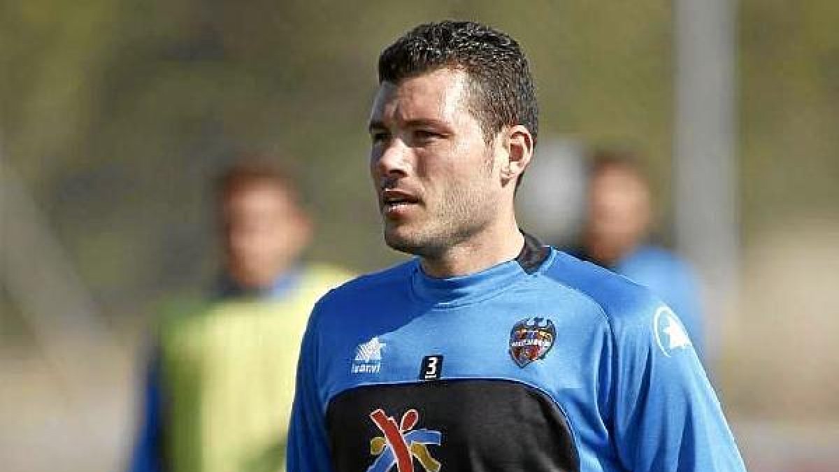 David Navarro, defensa del Levante.