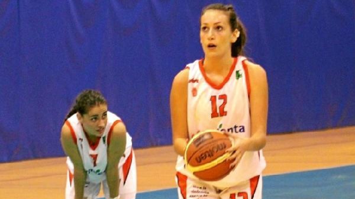 La jugadora almeriense tuvo un brillante debut en Alcobendas.